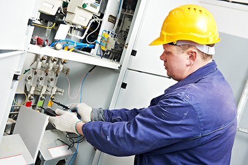 Custom cable assemblies save electricians from onsite wiring and testing Image of custom cable assemblies save electricians from onsite wiring and testing