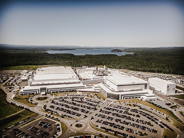 GlobalFoundries recently began a $1B investment Image of GlobalFoundries เพิ่งเริ่มการลงทุน 1 พันล้านดอลลาร์