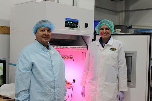 NASA has a “VEGGIE” program at Kennedy Space Center (KSC) led by Dr. Gioia Massa (right) (Image source: Loretta Taranovich)