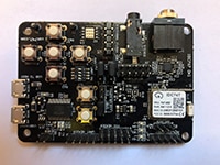 IOT747's IDC747 Module and Dev Kit IOT747 的 IDT747 模組和開發套件的圖片