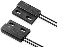 Littelfuse 59145/59150 Flange Mount Sensors Littelfuse 59145/59150 凸緣安裝感測器的圖片