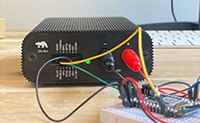 Qoitech's Otii Ace Pro Billede af Qoitechs Otii Ace Pro All-In-One værktøj