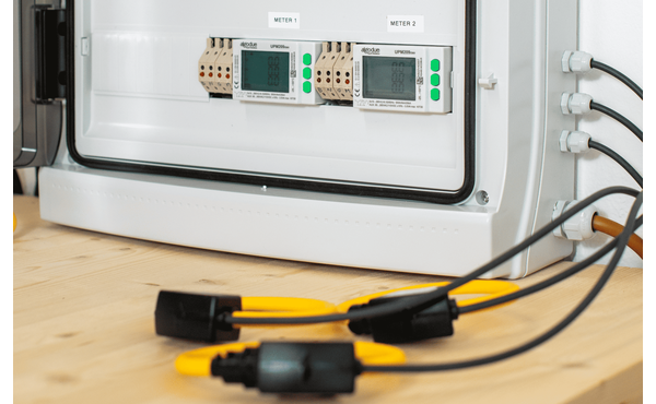 Power meters with Rogowski coils, panel or DIN-rail mount, with selectable current ranges