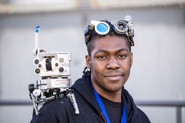 Exploring Wearable Robotics Attachment Methods and Comfort Considerations Exploring Wearable Robotics Attachment Methods and Comfort Considerations