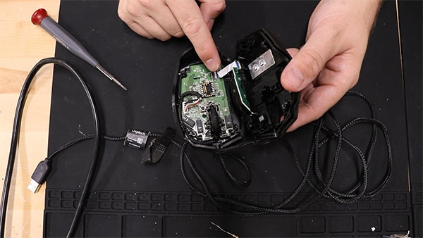 Fix or Toss? How to Know If Your Electronics Are Worth Fixing Fix or Toss? How to Know If Your Electronics Are Worth Fixing