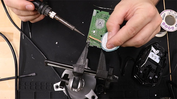 Fix or Toss? How to Know If Your Electronics Are Worth Fixing Fix or Toss? How to Know If Your Electronics Are Worth Fixing