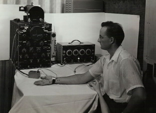 Low-Cost, Power Efficient EMG Prosthetic Hand (Part 1) Image of Low-Cost, Power Efficient EMG Prosthetic Hand (Part 1)