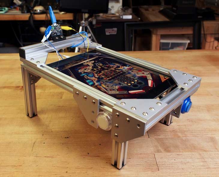 Mini Pinball Table with Gemma M0