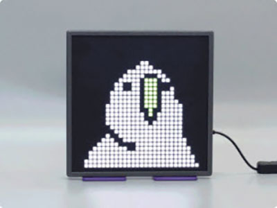 32x32 Square Pixel Art Animation Display