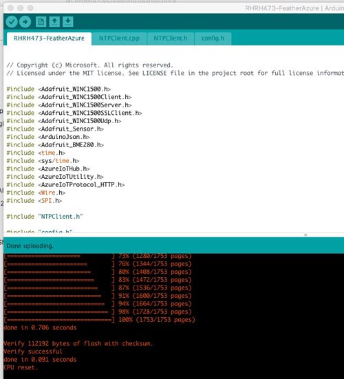 显示了库清单并表明已成功上传的 Arduino IDE 的图片