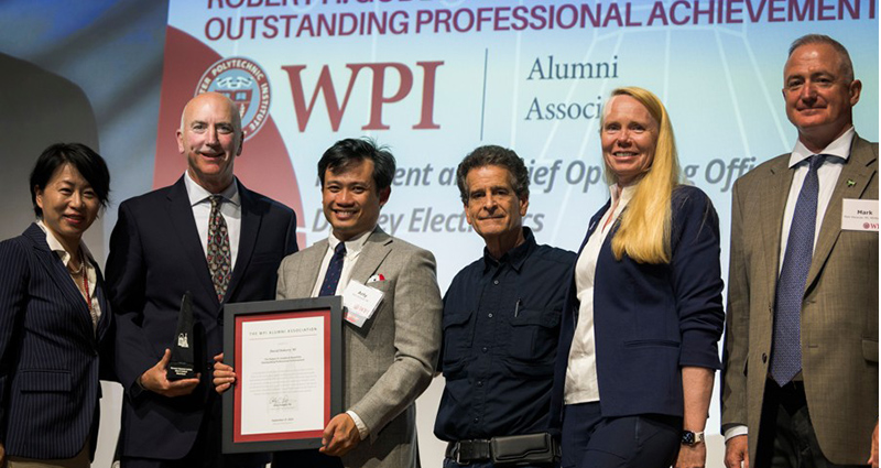 Image of DigiKey CEO Dave Doherty Receives Prestigious Award from Worcester Polytechnic Institute