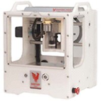 Bantam Tools 的桌上型 PCB 銑床圖片