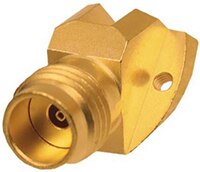 Immagine dei connettori coassiali Johnson™ da 1,85 mm e 2,4 mm con angolo di 45° di Cinch Connectivity Solutions