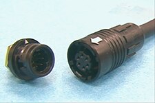 Hirose Electric 的 HR30 系列