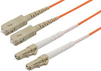 Image des assemblages de câbles à fibre optique série PE3FCA de Pasternack