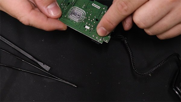 Fix or Toss? How to Know If Your Electronics Are Worth Fixing