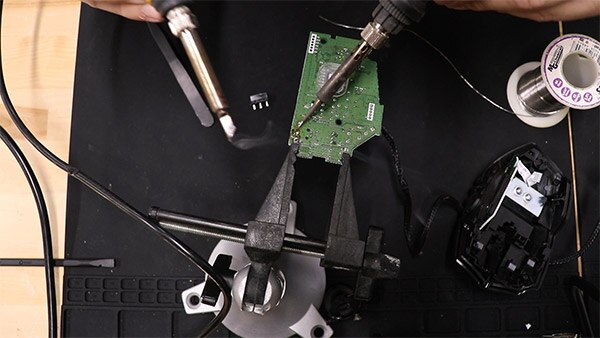 Fix or Toss? How to Know If Your Electronics Are Worth Fixing