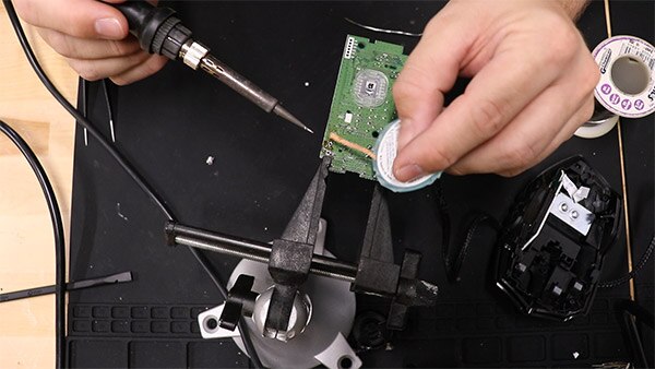 Fix or Toss? How to Know If Your Electronics Are Worth Fixing